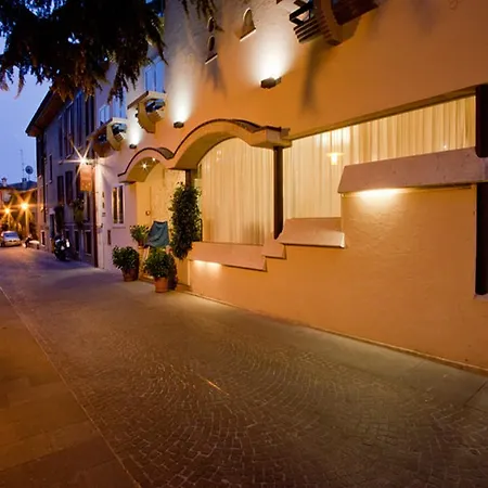 Mavino 3* Sirmione