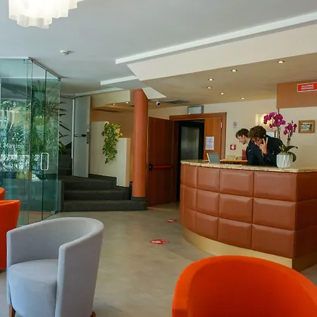 Mavino Hotel 3*