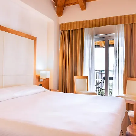 Mavino 3* Sirmione