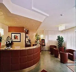 Mavino Hotell 3*