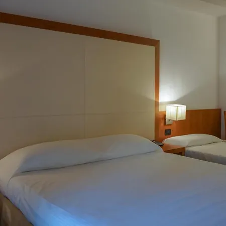 Mavino Hotell Sirmione