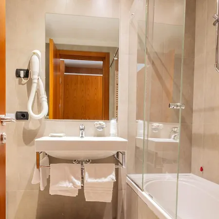 Hotell Mavino