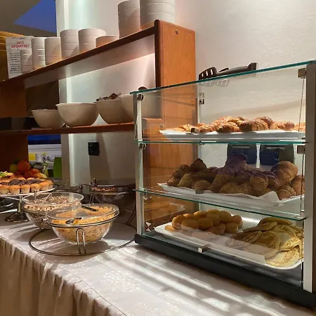 马维诺酒店 酒店