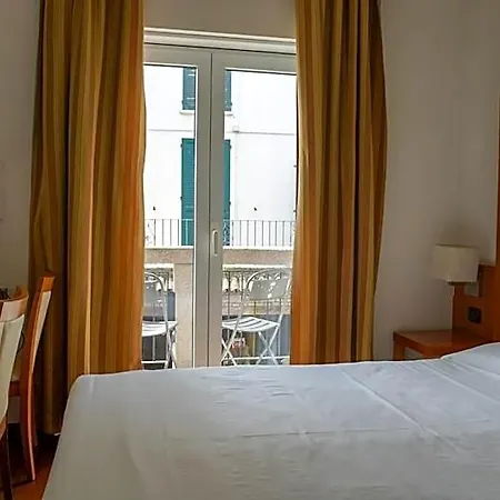 Mavino Sirmione